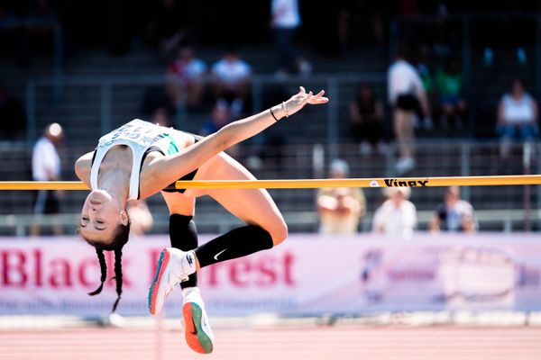 Joana Herrmann (SV Teuto Riesenbeck) im Hochsprung am 16.07.2022 waehrend den deutschen Leichtathletik-Jugendmeisterschaften 2022 in Ulm