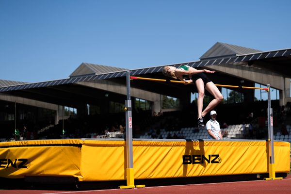 Johanna Goering (SV Salamander Kornwestheim) im Hochsprung am 16.07.2022 waehrend den deutschen Leichtathletik-Jugendmeisterschaften 2022 in Ulm