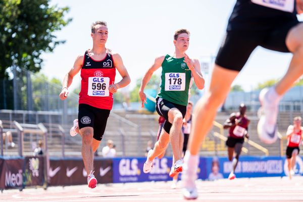 Florian Kroll (LG Osnabrueck) und Friedrich Rumpf (1.VfL FORTUNA Marzahn) im 400m Finale am 16.07.2022 waehrend den deutschen Leichtathletik-Jugendmeisterschaften 2022 in Ulm