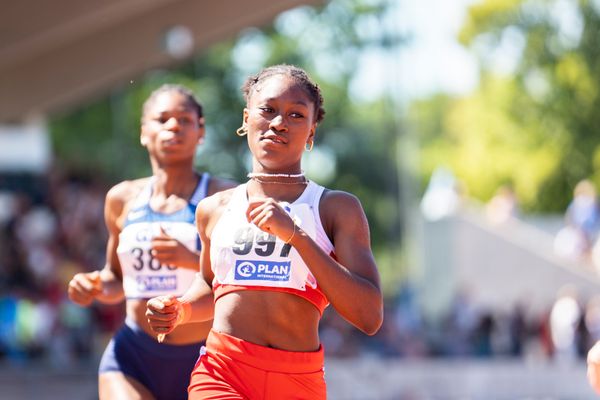 Chelsea Kadiri (Sportclub Magdeburg) ueber 100m am 16.07.2022 waehrend den deutschen Leichtathletik-Jugendmeisterschaften 2022 in Ulm