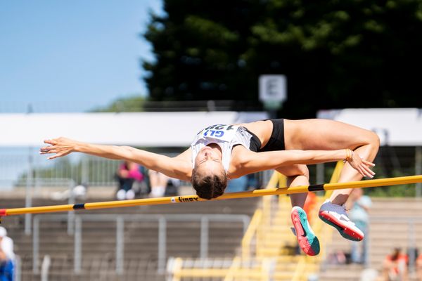 Marie Jung (SSV Ulm 1846) im Hochsprung am 16.07.2022 waehrend den deutschen Leichtathletik-Jugendmeisterschaften 2022 in Ulm