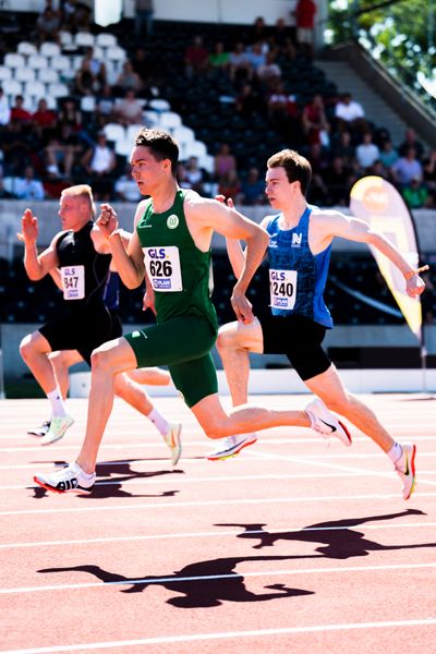 Tobias Morawietz (VfL Wolfsburg) vor Marian Wieland (Sport-Union Neckarsulm) am 16.07.2022 waehrend den deutschen Leichtathletik-Jugendmeisterschaften 2022 in Ulm