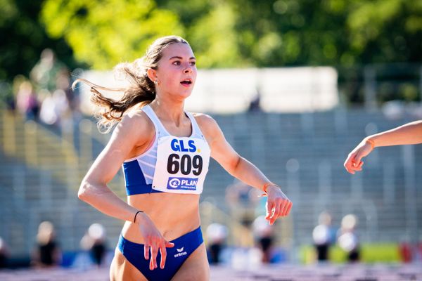 Mayleen Bartz (VfL Stade) ueber 100m Huerden am 16.07.2022 waehrend den deutschen Leichtathletik-Jugendmeisterschaften 2022 in Ulm