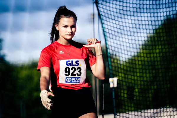 Marie Luise Fischer (SV Grossbardau) beim Hammerwurf am 16.07.2022 waehrend den deutschen Leichtathletik-Jugendmeisterschaften 2022 in Ulm