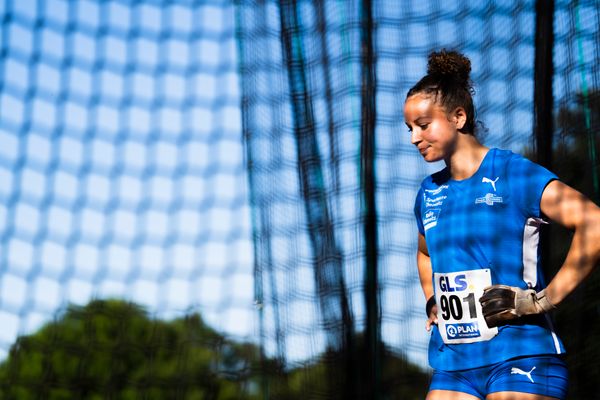 Jada Julien (LAC Erdgas Chemnitz) im Hammerwurf am 16.07.2022 waehrend den deutschen Leichtathletik-Jugendmeisterschaften 2022 in Ulm