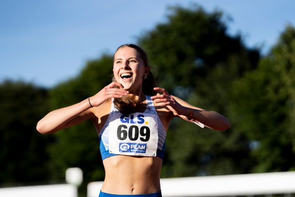 Mayleen Bartz (VfL Stade) nach dem 100m Huerden Finale am 16.07.2022 waehrend den deutschen Leichtathletik-Jugendmeisterschaften 2022 in Ulm