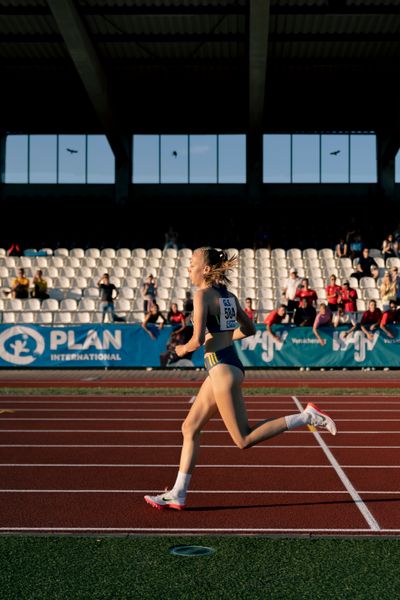 Carolin Hinrichs (VfL Loeningen) am 16.07.2022 waehrend den deutschen Leichtathletik-Jugendmeisterschaften 2022 in Ulm