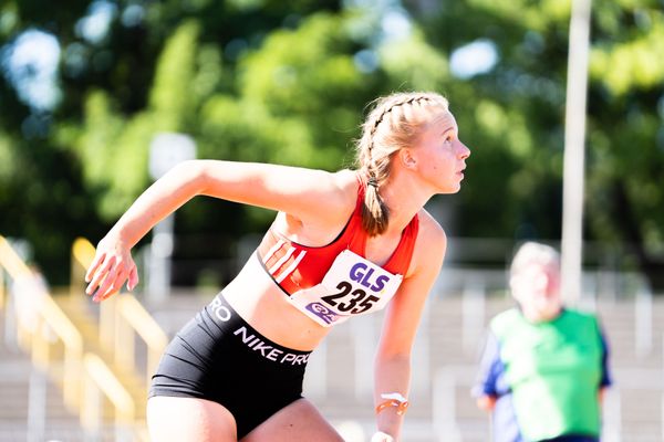 Ronja Melzner (SC Eschenbach) im Speerwurf am 17.07.2022 waehrend den deutschen Leichtathletik-Jugendmeisterschaften 2022 in Ulm