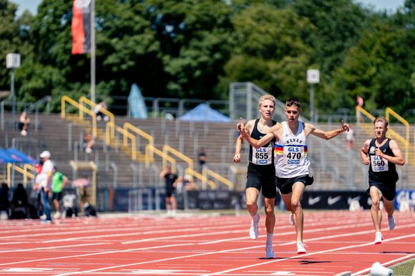 Tristan Kaufhold (SSC Hanau-Rodenbach), Aaron Nikolas Schubert (SC DHfK Leipzig e.V.) am 17.07.2022 waehrend den deutschen Leichtathletik-Jugendmeisterschaften 2022 in Ulm