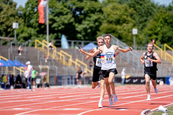 Tristan Kaufhold (SSC Hanau-Rodenbach), Aaron Nikolas Schubert (SC DHfK Leipzig e.V.) am 17.07.2022 waehrend den deutschen Leichtathletik-Jugendmeisterschaften 2022 in Ulm