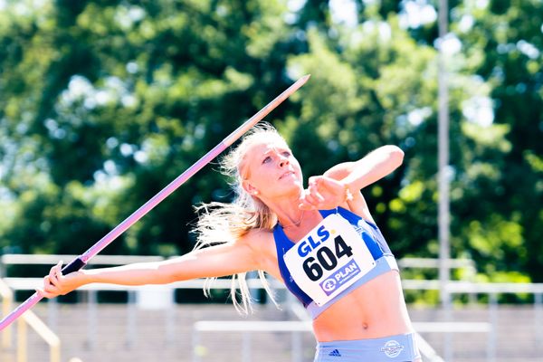 Veronique Quednau (Rukeli Trollmann e. V.) beim Speerwurf am 17.07.2022 waehrend den deutschen Leichtathletik-Jugendmeisterschaften 2022 in Ulm