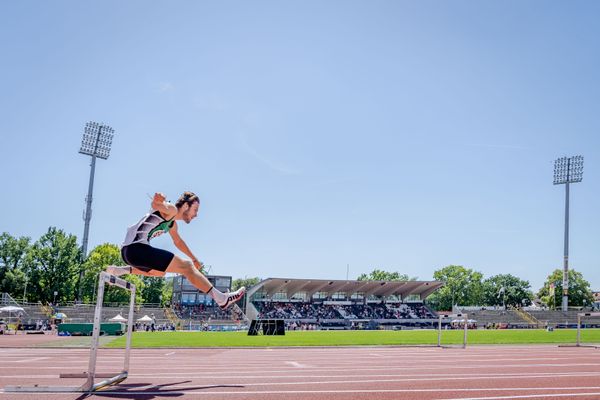 Niclas Jan Kaluza (Eintracht Hildesheim) im 400m Huerden Finale am 17.07.2022 waehrend den deutschen Leichtathletik-Jugendmeisterschaften 2022 in Ulm