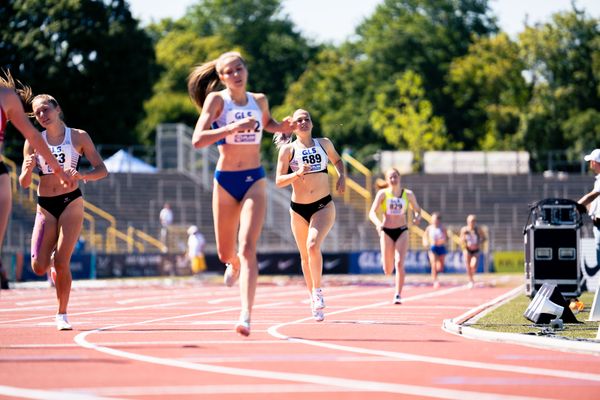 Rieke Emmrich (LC Nordhorn) im 800m Finale am 17.07.2022 waehrend den deutschen Leichtathletik-Jugendmeisterschaften 2022 in Ulm