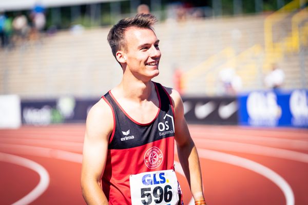 Florian Kroll (LG Osnabrueck) nach dem 200m Finale am 17.07.2022 waehrend den deutschen Leichtathletik-Jugendmeisterschaften 2022 in Ulm