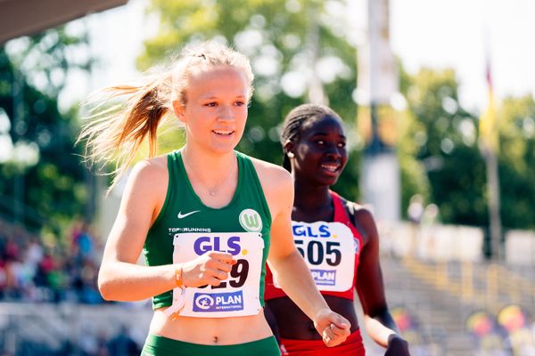 Nele Jaworski (VfL Wolfsburg) im 200m Finale am 17.07.2022 waehrend den deutschen Leichtathletik-Jugendmeisterschaften 2022 in Ulm