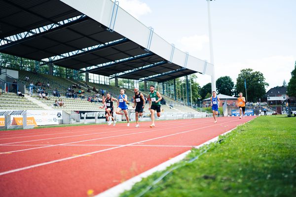 Roy Schmidt (SC DHfK Leipzig e.V.), Philipp Trutenat (TV Wattenscheid 01) Hensley Paulina (Niederlande), Deniz Almas (VfL Wolfsburg), Mateusz Lewandowski (TV Wattenscheid 01), Julian Wuerfel (Leichtathleten Gem. Meckenheim)  am 06.08.2022 beim Lohrheide-Meeting im Lohrheidestadion in Bochum-Wattenscheid