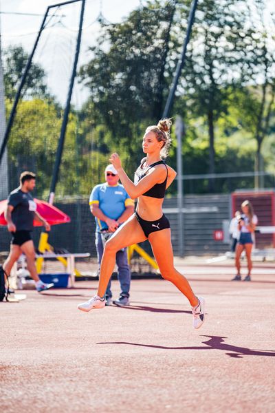 Lavinja Juergens (LG Stadtwerke Muenchen) am 06.08.2022 beim Lohrheide-Meeting im Lohrheidestadion in Bochum-Wattenscheid