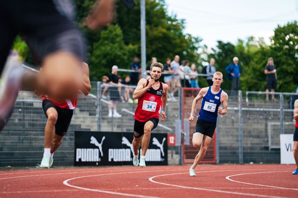 Fabian Dammermann (LG Osnabrueck) ueber 400m am 06.08.2022 beim Lohrheide-Meeting im Lohrheidestadion in Bochum-Wattenscheid