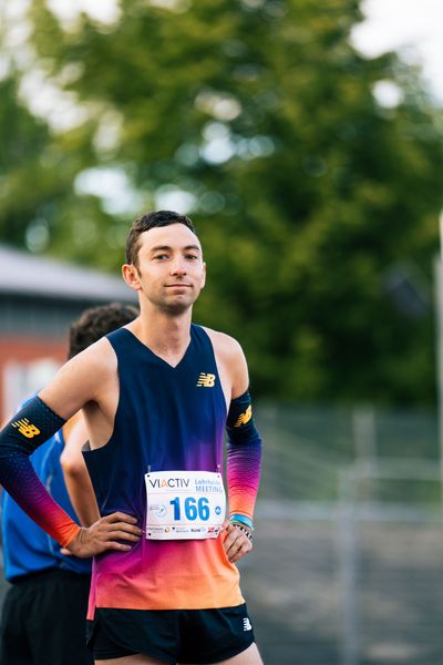 Maximilian Thorwirth (SFD 75 Duesseldorf-Sued) vor dem 1500m Lauf am 06.08.2022 beim Lohrheide-Meeting im Lohrheidestadion in Bochum-Wattenscheid