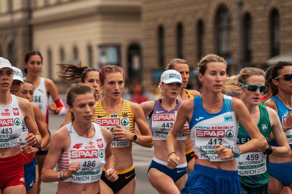 Angelika Mach (POL), Kristina Hendel (GER), Moira Stewartova (CZE), Fionnuala Mccormack (IRL), Giovanna Epis (ITA); Marathon am 15.08.2022 bei den Leichtathletik-Europameisterschaften in Muenchen