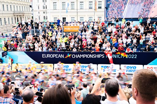 Start der Maenner; Marathon am 15.08.2022 bei den Leichtathletik-Europameisterschaften in Muenchen