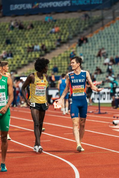 Mohamed Mohumed (GER) und Jakob Ingebrigtsen (NOR) am 15.08.2022 bei den Leichtathletik-Europameisterschaften in Muenchen