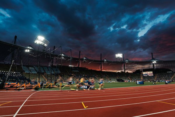 1500m Vorlauf mit Simas Bertasius (LTU), Istvan Szoegi (HUN), Azeddine Habz (FRA), Yervand Mkrtchyan (ARM), Ferdinand Kvan Edman (NOR), Christoph Kessler (GER), Matthew Stonier (GBR), Michal Rozmys (POL), Ruben Verheyden (BEL) am 15.08.2022 bei den Leichtathletik-Europameisterschaften in Muenchen