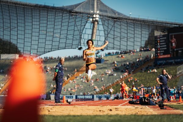 Malaika Mihambo (GER) im Weitsprung am 16.08.2022 bei den Leichtathletik-Europameisterschaften in Muenchen