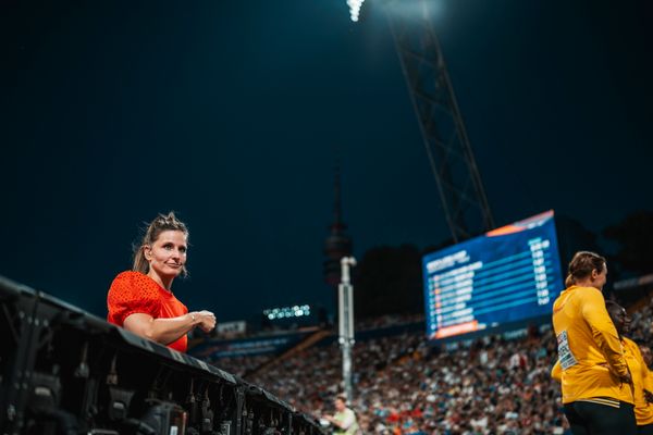 Moderatorin Julia Nestle am 16.08.2022 bei den Leichtathletik-Europameisterschaften in Muenchen