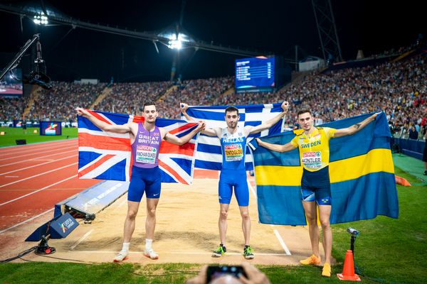 Jacob Fincham-Dukes (GBR), Miltiadis Tentoglou (GRE), Thobias Montler (SWE) am 16.08.2022 bei den Leichtathletik-Europameisterschaften in Muenchen