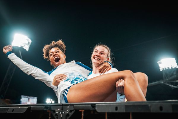 Marie-julie Bonnin (FRA) und Margot Chevrier (FRA) im Stabhochsprung Finale am 17.08.2022 bei den Leichtathletik-Europameisterschaften in Muenchen