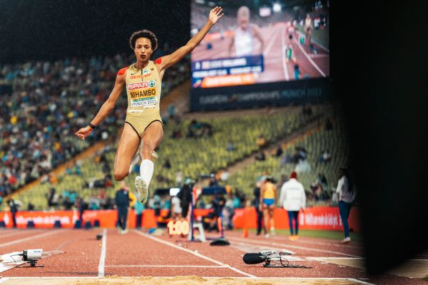 Malaika Mihambo (GER) im Weitsprung am 18.08.2022 bei den Leichtathletik-Europameisterschaften in Muenchen