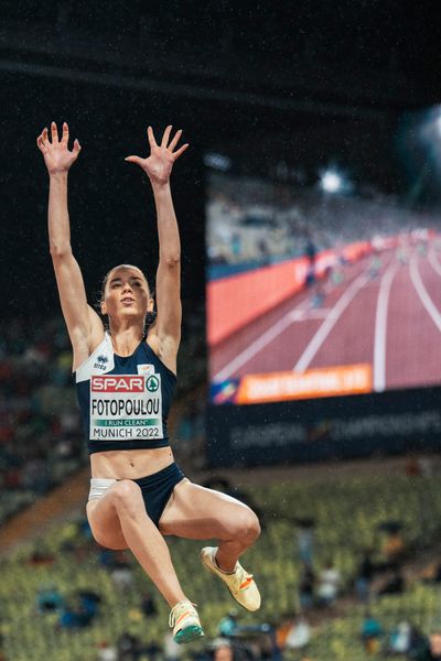 Filippa Fotopoulou (CYP) im Weitsprung am 18.08.2022 bei den Leichtathletik-Europameisterschaften in Muenchen