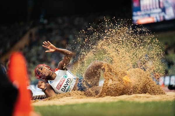 Yanis David (FRA) im Weitsprung am 18.08.2022 bei den Leichtathletik-Europameisterschaften in Muenchen