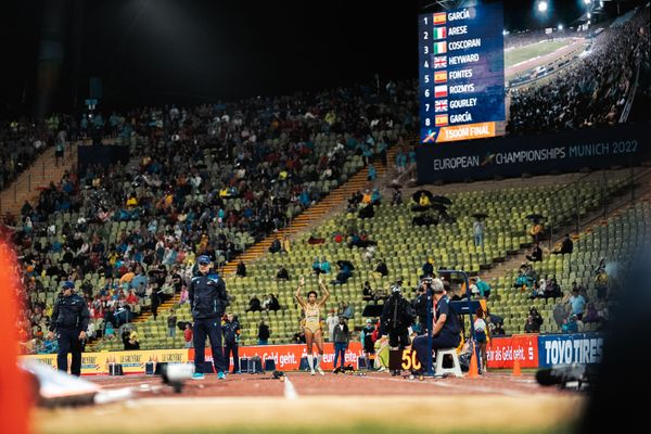 Malaika Mihambo (GER) im Weitsprung am 18.08.2022 bei den Leichtathletik-Europameisterschaften in Muenchen