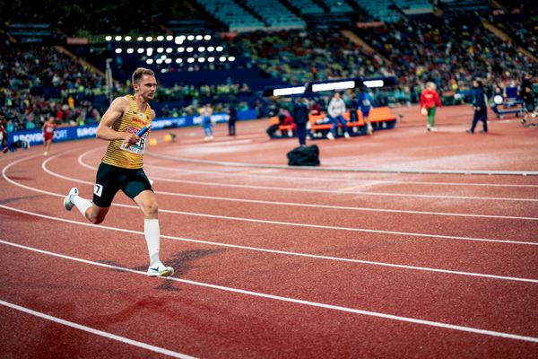 Marvin Schlegel (GER) als Startlaeufer der 4x400m Staffel am 20.08.2022 bei den Leichtathletik-Europameisterschaften in Muenchen