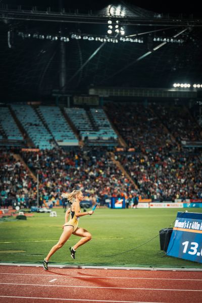 Luna Thiel (GER) mit der 4x400m Staffel im Finale am 20.08.2022 bei den Leichtathletik-Europameisterschaften in Muenchen