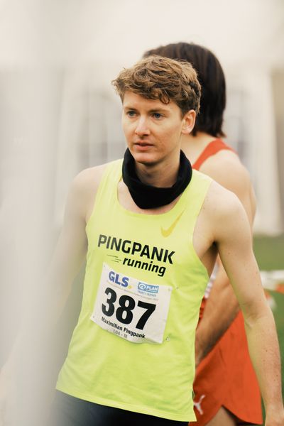 Maximilian Pingpank (NI/ Hannover Athletics) am 26.11.2022  waehrend den deutschen Crosslauf-Meisterschaften auf Sportanlage an der Ringstrasse in Loeningen