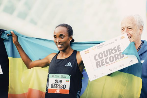 Siegerin der Frauen Amane Beriso Shankule (ETH) am 04.12.2022 beim 42th Valencia Marathon Trinidad Alfonso 2022