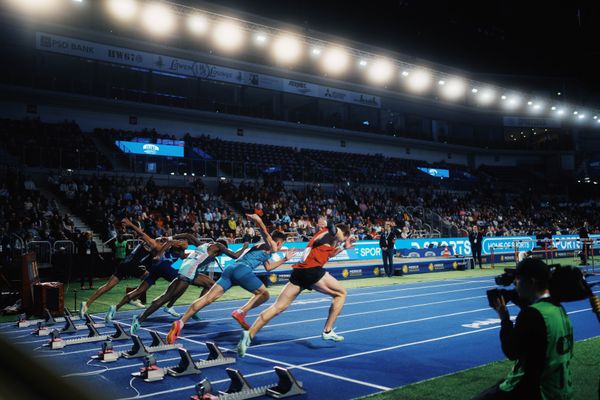 Erster 60m Huerdenvorlauf mit Eduardo Rodrigues (BRA), Yaqoub Alyouha (KUW), Just Kwaou-Mathey (FRA), Damian Czykier (POL) und Tim Eikermann (GER) am 29.01.2023 beim ISTAF Indoor im PSD Bank Dome in Duesseldorf