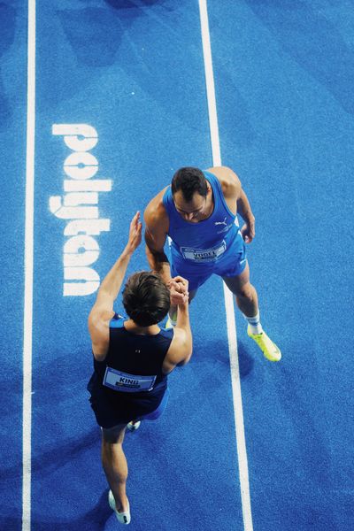 David King (GBR) und Martin Vogel (GER) nach dem 60m Huerden-Lauf am 29.01.2023 beim ISTAF Indoor im PSD Bank Dome in Duesseldorf