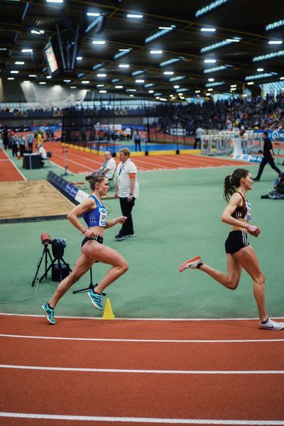 Tanja Spill (LAV Bayer Uerdingen/ Dorm.) bei den Deutschen Leichtathletik-Hallenmeisterschaften am 18.02.2023 in der Helmut-Koernig-Halle in Dortmund