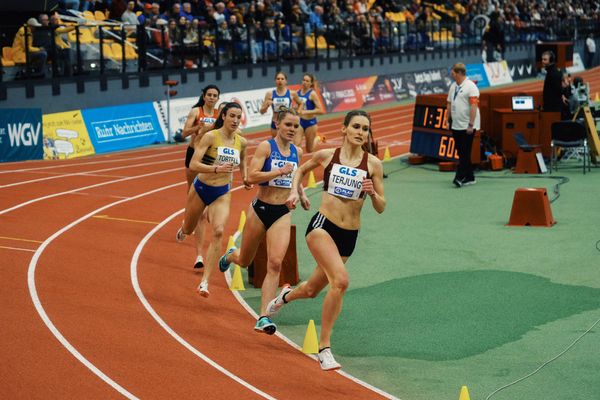 Inken Terjung (ASV Koeln), Tanja Spill (LAV Bayer Uerdingen/ Dorm.), Lara Tortell (Athletics Team Karben) bei den Deutschen Leichtathletik-Hallenmeisterschaften am 18.02.2023 in der Helmut-Koernig-Halle in Dortmund