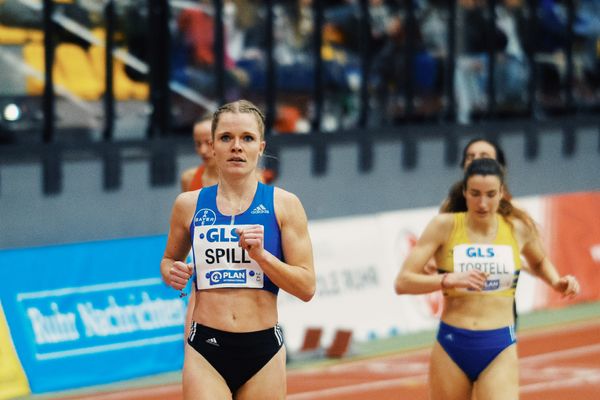 Tanja Spill (LAV Bayer Uerdingen/ Dorm.) bei den Deutschen Leichtathletik-Hallenmeisterschaften am 18.02.2023 in der Helmut-Koernig-Halle in Dortmund