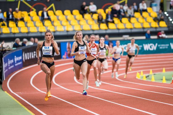 Alica Schmidt (SCC Berlin), Elisa Lechleitner (LAZ Ludwigsburg), Annkathrin Hoven (TSV Bayer 04 Leverkusen) bei den Deutschen Leichtathletik-Hallenmeisterschaften am 18.02.2023 in der Helmut-Koernig-Halle in Dortmund