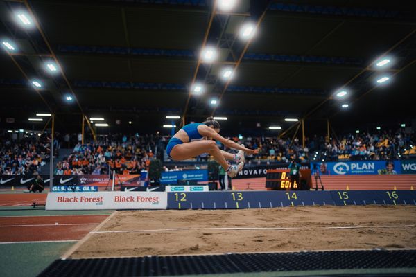 Maria Purtsa (LAC Erdgas Chemnitz) bei den Deutschen Leichtathletik-Hallenmeisterschaften am 18.02.2023 in der Helmut-Koernig-Halle in Dortmund