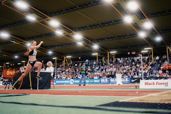 Kira Wittmann (LG Goettingen) bei den Deutschen Leichtathletik-Hallenmeisterschaften am 18.02.2023 in der Helmut-Koernig-Halle in Dortmund