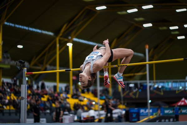 Lea Halmans (SV GO! Saar 05) bei den Deutschen Leichtathletik-Hallenmeisterschaften am 19.02.2023 in der Helmut-Koernig-Halle in Dortmund