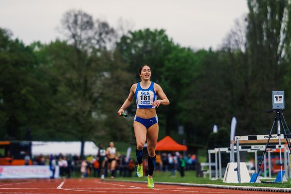 Amelie-Johanna Fraeger (LAC Quelle Fuerth) am 29.04.2023 bei den deutschen Meisterschaften Langstaffel in Bietigheim-Bissingen