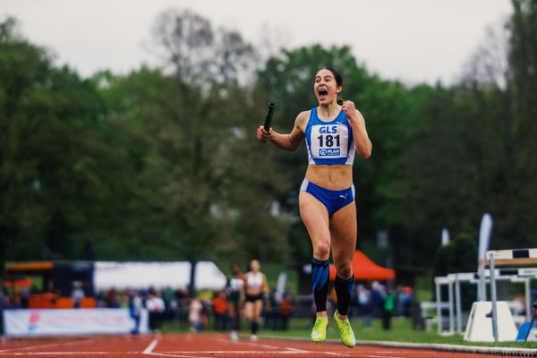 Amelie-Johanna Fraeger (LAC Quelle Fuerth) am 29.04.2023 bei den deutschen Meisterschaften Langstaffel in Bietigheim-Bissingen